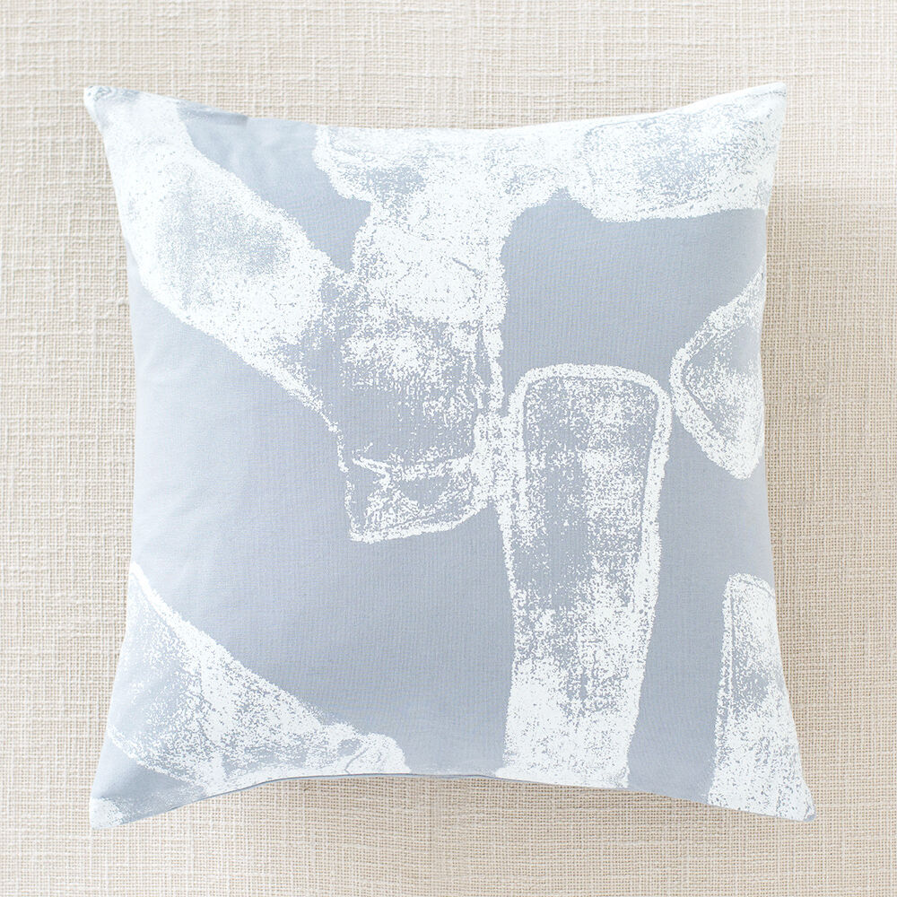 http://www.kellywearstler.com/dw/image/v2/AAJB_PRD/on/demandware.static/-/Sites-kw-master-catalog/default/v1527087237142/images/250goua-sr-c1-1/250goua-sr-c1-1_view.1.jpg?sw=1000&sh=1000 http://www.kellywearstler.com/dw/image/v2/AAJB_PRD/on/demandware.static/-/Sites-kw-master-catalog/default/v1527087237142/images/250goua-sr-c1-1/250goua-sr-c1-1_view.1.jpg?sw=1000&sh=1000