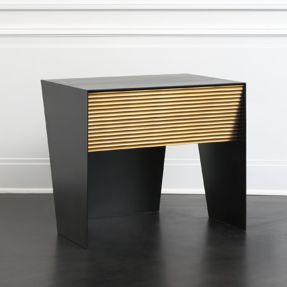 http://www.kellywearstler.com/dw/image/v2/AAJB_PRD/on/demandware.static/-/Sites-kw-master-catalog/default/v1529677344710/images/EJV1503-06/EJV1503-06_color.Blast_view.1.jpg?sw=1000&sh=1000 http://www.kellywearstler.com/dw/image/v2/AAJB_PRD/on/demandware.static/-/Sites-kw-master-catalog/default/v1529677344710/images/EJV1503-06/EJV1503-06_color.Blast_view.1.jpg?sw=1000&sh=1000