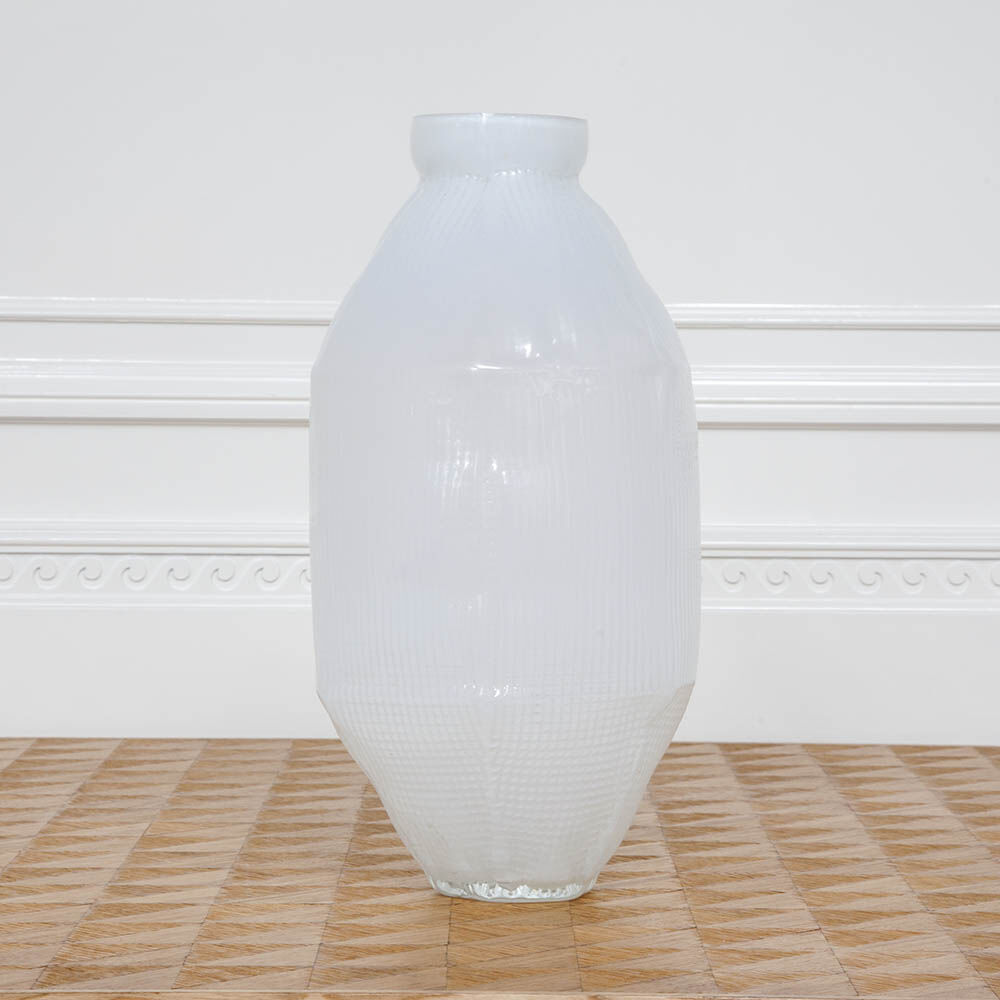 http://www.kellywearstler.com/dw/image/v2/AAJB_PRD/on/demandware.static/-/Sites-kw-master-catalog/default/v1531323779938/images/TRACE19/TRACE19_color.OPALE_view.1.jpg?sw=1000&sh=1000 http://www.kellywearstler.com/dw/image/v2/AAJB_PRD/on/demandware.static/-/Sites-kw-master-catalog/default/v1531323779938/images/TRACE19/TRACE19_color.OPALE_view.1.jpg?sw=1000&sh=1000