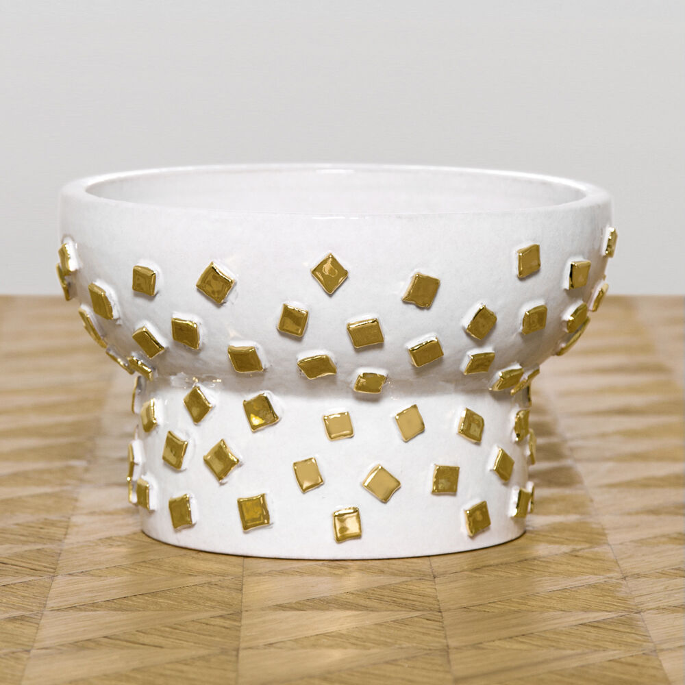 http://www.kellywearstler.com/dw/image/v2/AAJB_PRD/on/demandware.static/-/Sites-kw-master-catalog/default/v1531843713428/images/HDC0183/HDC0183_view.1.jpg?sw=1000&sh=1000 http://www.kellywearstler.com/dw/image/v2/AAJB_PRD/on/demandware.static/-/Sites-kw-master-catalog/default/v1531843713428/images/HDC0183/HDC0183_view.1.jpg?sw=1000&sh=1000