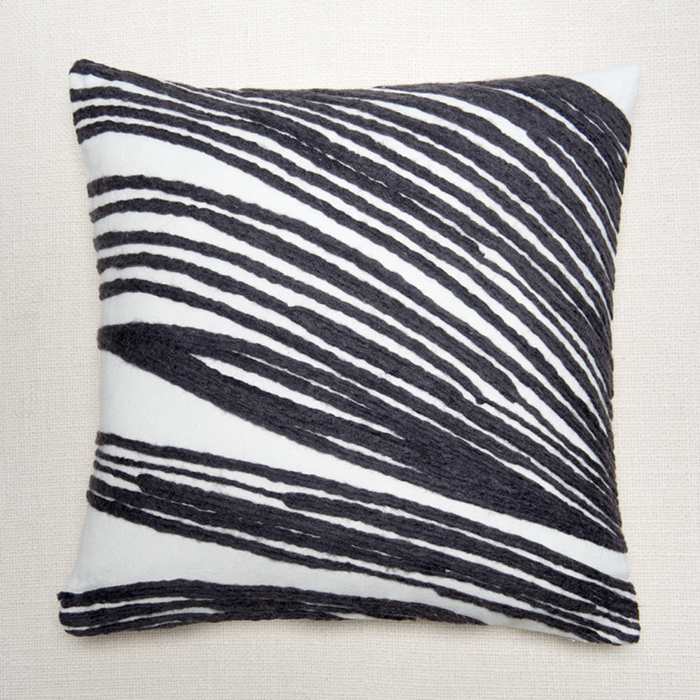 RIPPLE 16" SQUARE PILLOW image number 1