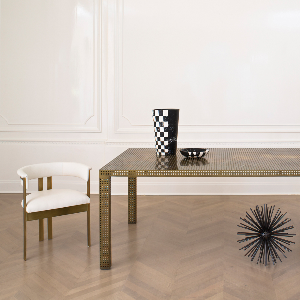 PRECISION DINING TABLE image number 3