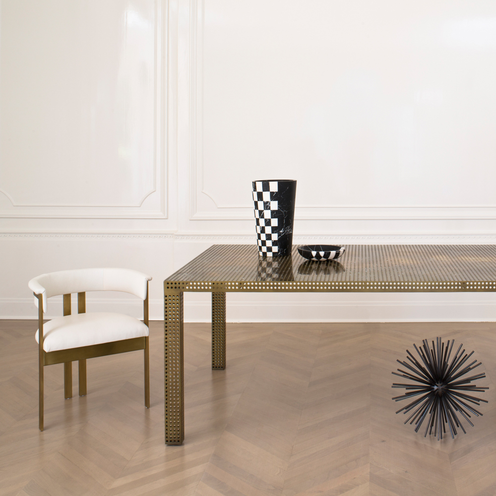 PRECISION DINING TABLE
