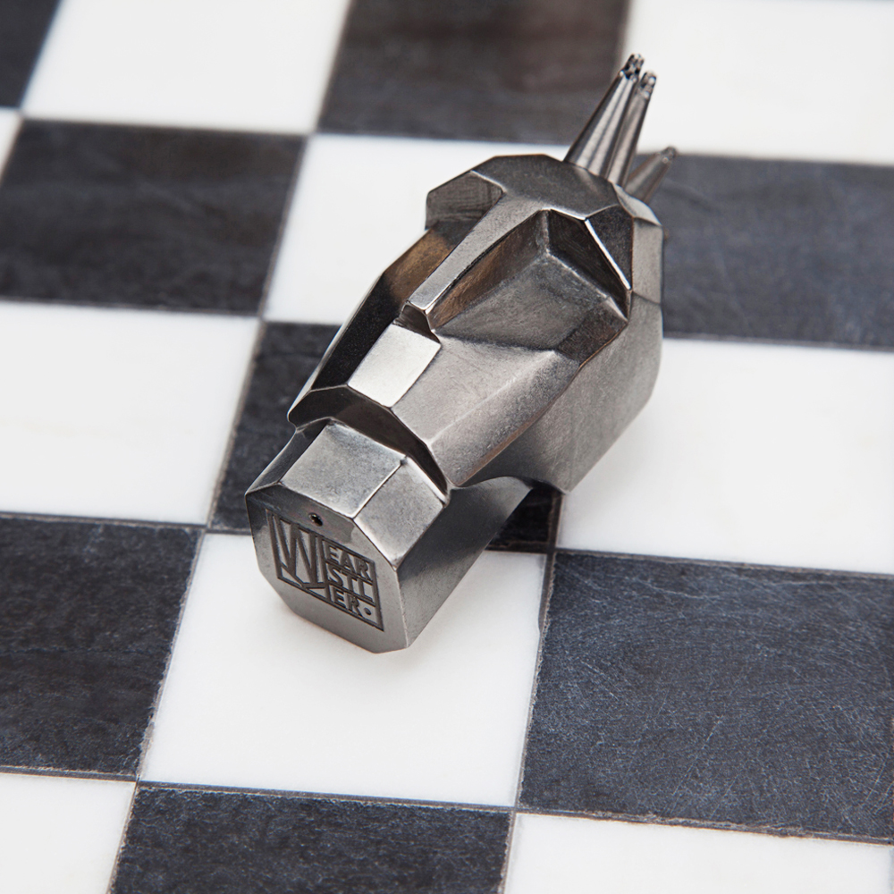 DICHOTOMY CHESS SET