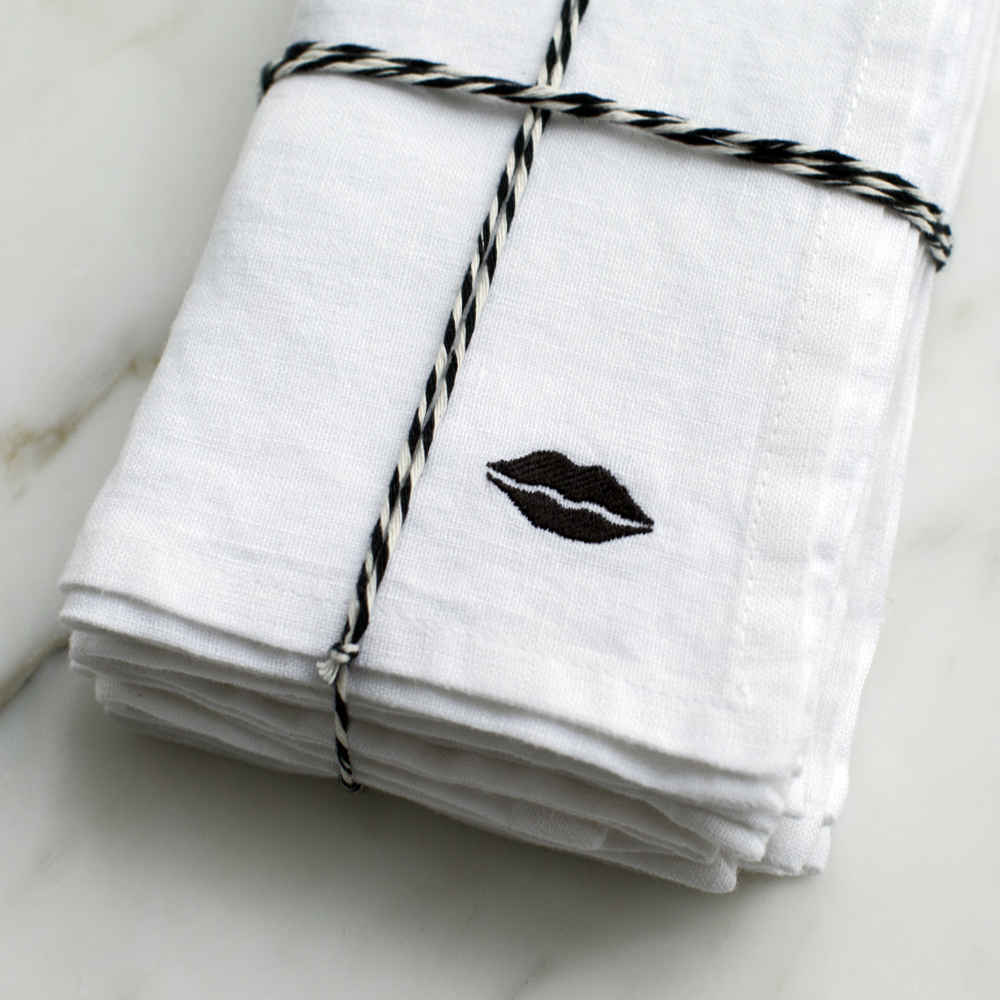 KISS DINNER NAPKINS - WHITE