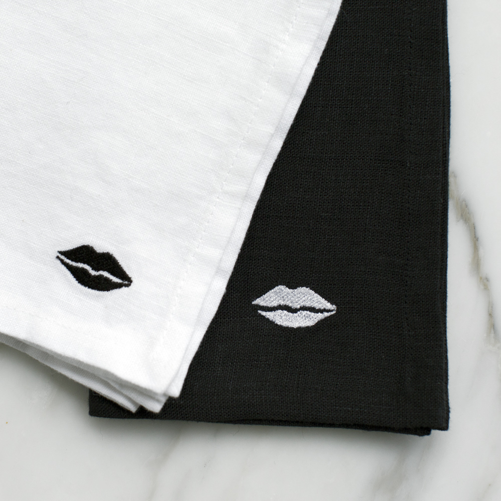 KISS DINNER NAPKINS - WHITE