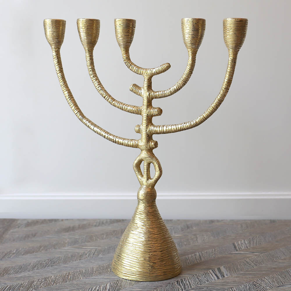 https://www.kellywearstler.com/dw/image/v2/AAJB_PRD/on/demandware.static/-/Sites-kw-master-catalog/default/v1537456572611/images/HEN0042/HEN0042_color.NATBR_view.1.jpg?sw=1000&sh=1000 https://www.kellywearstler.com/dw/image/v2/AAJB_PRD/on/demandware.static/-/Sites-kw-master-catalog/default/v1537456572611/images/HEN0042/HEN0042_color.NATBR_view.1.jpg?sw=1000&sh=1000
