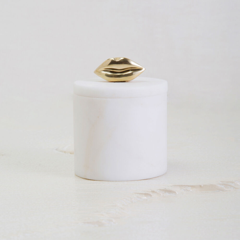 https://www.kellywearstler.com/dw/image/v2/AAJB_PRD/on/demandware.static/-/Sites-kw-master-catalog/default/v1537539042188/images/HDS0113/HDS0113_view.1.jpg?sw=1000&sh=1000 https://www.kellywearstler.com/dw/image/v2/AAJB_PRD/on/demandware.static/-/Sites-kw-master-catalog/default/v1537539042188/images/HDS0113/HDS0113_view.1.jpg?sw=1000&sh=1000