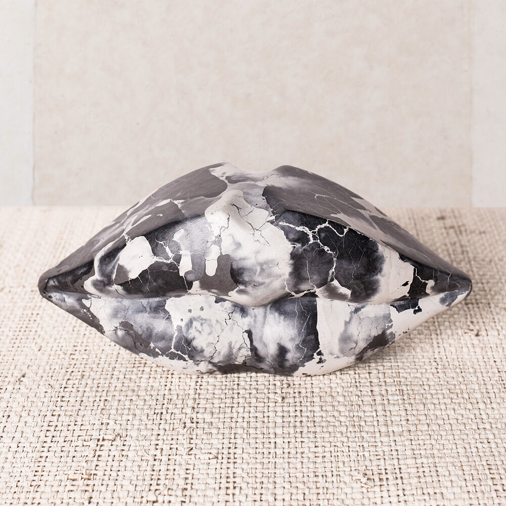 https://www.kellywearstler.com/dw/image/v2/AAJB_PRD/on/demandware.static/-/Sites-kw-master-catalog/default/v1540304135432/images/HDC0220/HDC0220_color.view.1.jpg?sw=1000&sh=1000 https://www.kellywearstler.com/dw/image/v2/AAJB_PRD/on/demandware.static/-/Sites-kw-master-catalog/default/v1540304135432/images/HDC0220/HDC0220_color.view.1.jpg?sw=1000&sh=1000