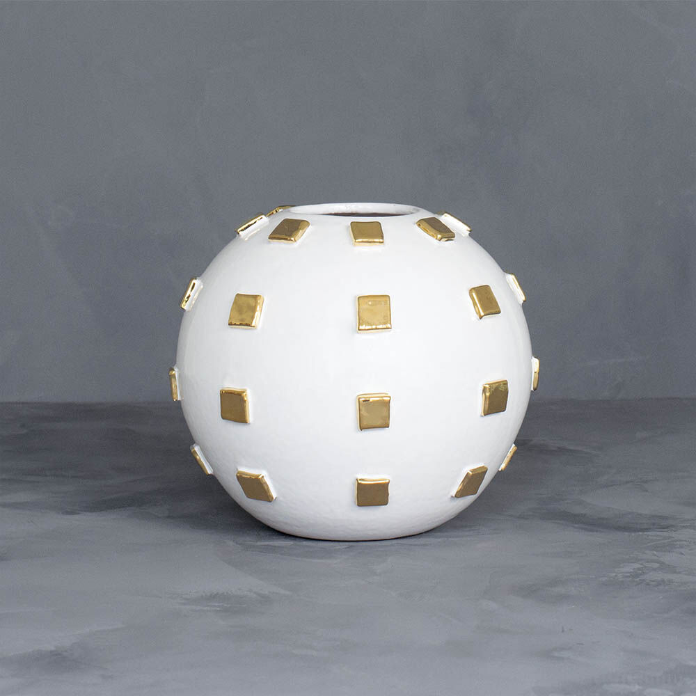 https://www.kellywearstler.com/dw/image/v2/AAJB_PRD/on/demandware.static/-/Sites-kw-master-catalog/default/v1550641845766/images/HVA0080/HVA0080_view.1.jpg?sw=1000&sh=1000 https://www.kellywearstler.com/dw/image/v2/AAJB_PRD/on/demandware.static/-/Sites-kw-master-catalog/default/v1550641845766/images/HVA0080/HVA0080_view.1.jpg?sw=1000&sh=1000