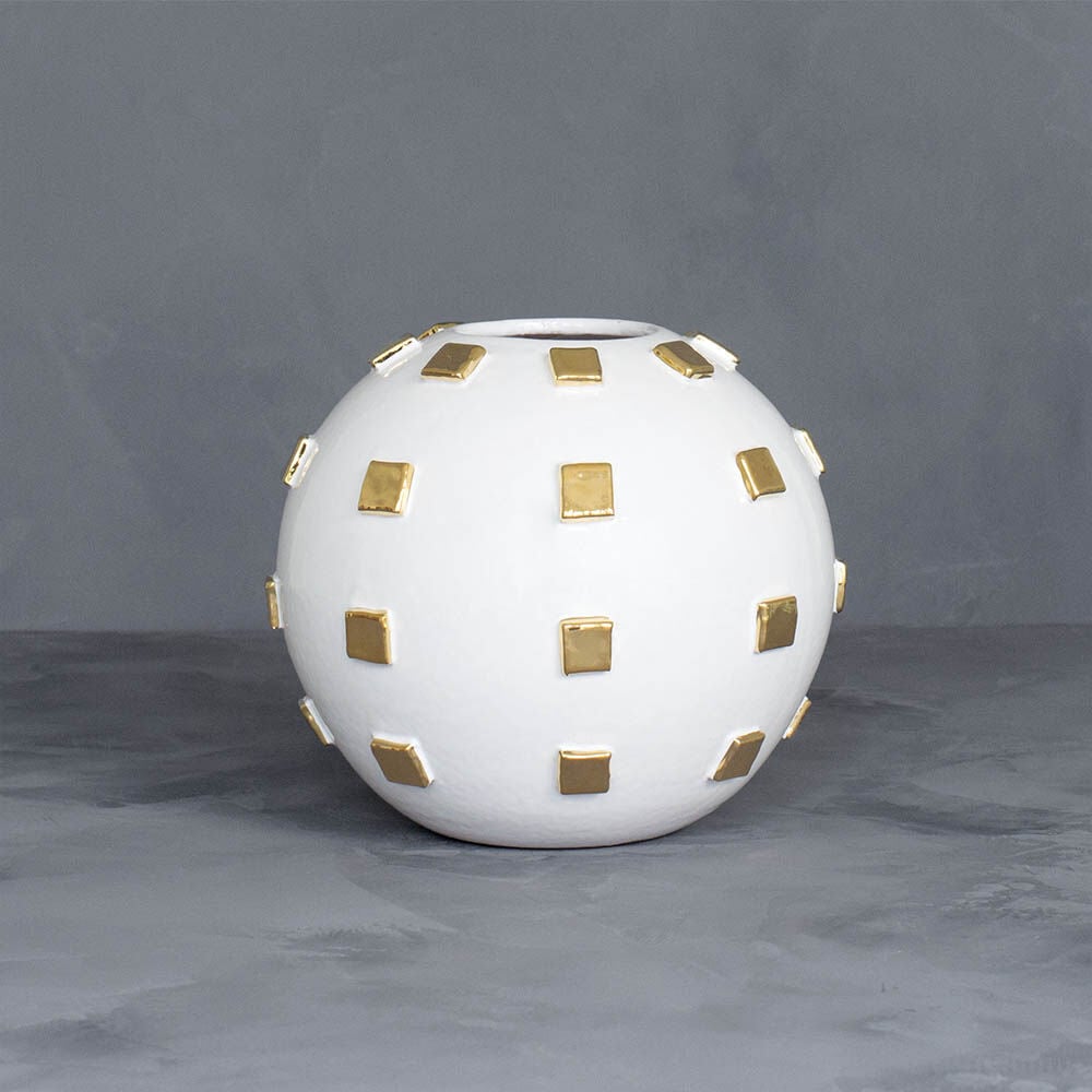 https://www.kellywearstler.com/dw/image/v2/AAJB_PRD/on/demandware.static/-/Sites-kw-master-catalog/default/v1576217328436/images/HVA0080/HVA0080_view.1.jpg?sw=1000&sh=1000 https://www.kellywearstler.com/dw/image/v2/AAJB_PRD/on/demandware.static/-/Sites-kw-master-catalog/default/v1576217328436/images/HVA0080/HVA0080_view.1.jpg?sw=1000&sh=1000