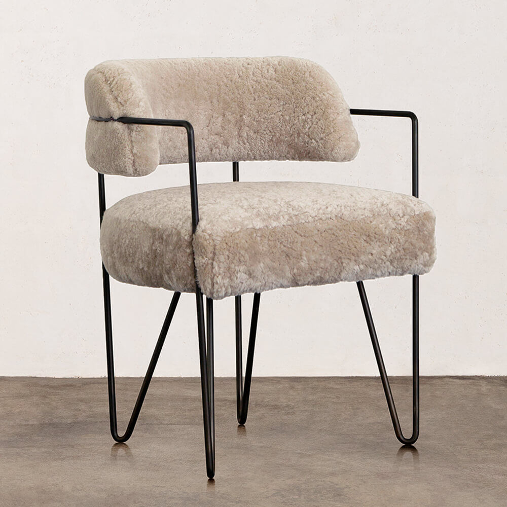 https://www.kellywearstler.com/dw/image/v2/AAJB_PRD/on/demandware.static/-/Sites-kw-master-catalog/default/v1603990266284/images/FCD15006/FCD15006_color.SHEDB_view.1.jpg?sw=1000&sh=1000 https://www.kellywearstler.com/dw/image/v2/AAJB_PRD/on/demandware.static/-/Sites-kw-master-catalog/default/v1603990266284/images/FCD15006/FCD15006_color.SHEDB_view.1.jpg?sw=1000&sh=1000