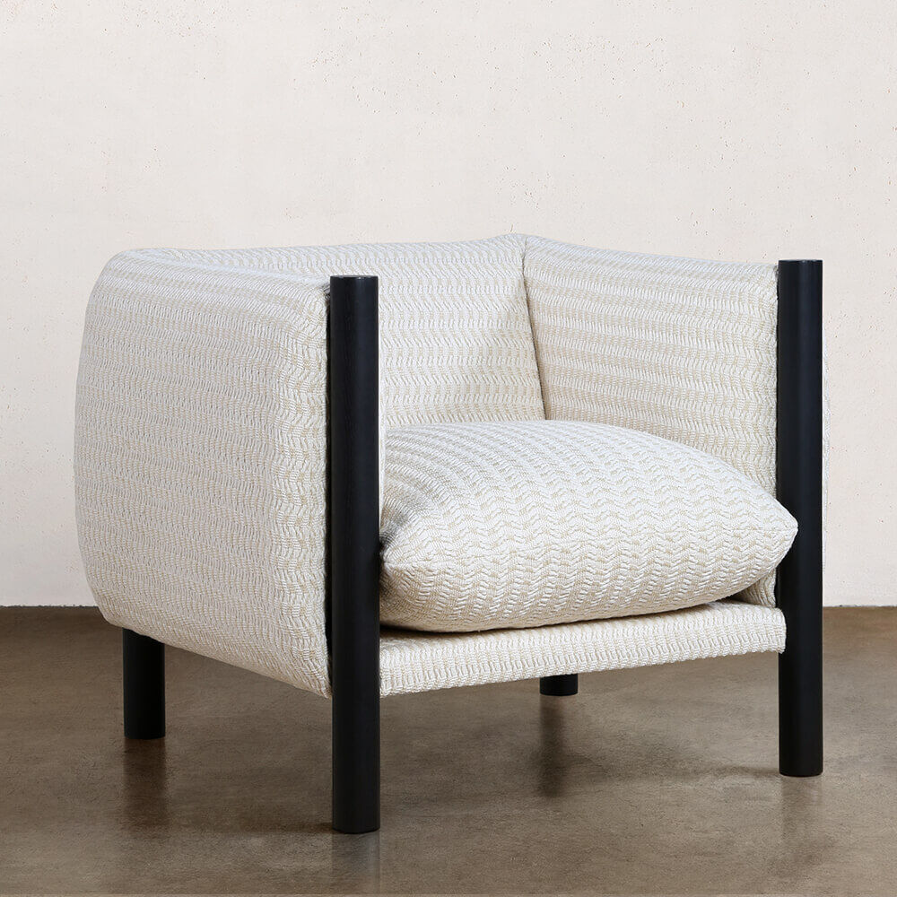 https://www.kellywearstler.com/dw/image/v2/AAJB_PRD/on/demandware.static/-/Sites-kw-master-catalog/default/v1603990266284/images/FCL20015/FCL20015_color.JUNA_view.1.jpg?sw=1000&sh=1000 https://www.kellywearstler.com/dw/image/v2/AAJB_PRD/on/demandware.static/-/Sites-kw-master-catalog/default/v1603990266284/images/FCL20015/FCL20015_color.JUNA_view.1.jpg?sw=1000&sh=1000