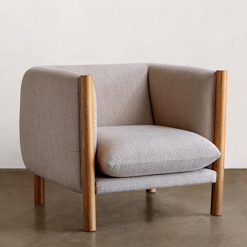 https://www.kellywearstler.com/dw/image/v2/AAJB_PRD/on/demandware.static/-/Sites-kw-master-catalog/default/v1611038653123/images/FCL20015/FCL20015_color.COM_view.1.jpg?sw=1000&sh=1000 https://www.kellywearstler.com/dw/image/v2/AAJB_PRD/on/demandware.static/-/Sites-kw-master-catalog/default/v1611038653123/images/FCL20015/FCL20015_color.COM_view.1.jpg?sw=1000&sh=1000