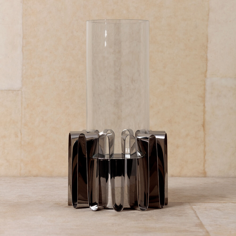 https://www.kellywearstler.com/dw/image/v2/AAJB_PRD/on/demandware.static/-/Sites-kw-master-catalog/default/v1611288028533/images/GJ004/GJ004_color.AS_view.1.jpg?sw=1000&sh=1000 https://www.kellywearstler.com/dw/image/v2/AAJB_PRD/on/demandware.static/-/Sites-kw-master-catalog/default/v1611288028533/images/GJ004/GJ004_color.AS_view.1.jpg?sw=1000&sh=1000