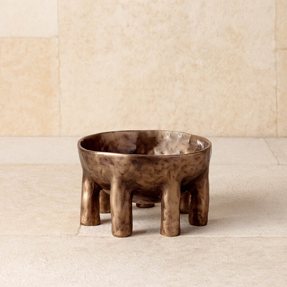 https://www.kellywearstler.com/dw/image/v2/AAJB_PRD/on/demandware.static/-/Sites-kw-master-catalog/default/v1611288028533/images/HDC0201/HDC0201_view.1.jpg?sw=1000&sh=1000 https://www.kellywearstler.com/dw/image/v2/AAJB_PRD/on/demandware.static/-/Sites-kw-master-catalog/default/v1611288028533/images/HDC0201/HDC0201_view.1.jpg?sw=1000&sh=1000