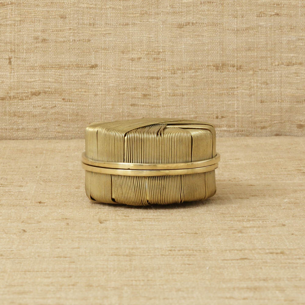 https://www.kellywearstler.com/dw/image/v2/AAJB_PRD/on/demandware.static/-/Sites-kw-master-catalog/default/v1611288028533/images/HDS0167/HDS0167_color.BZ_view.1.jpg?sw=1000&sh=1000 https://www.kellywearstler.com/dw/image/v2/AAJB_PRD/on/demandware.static/-/Sites-kw-master-catalog/default/v1611288028533/images/HDS0167/HDS0167_color.BZ_view.1.jpg?sw=1000&sh=1000