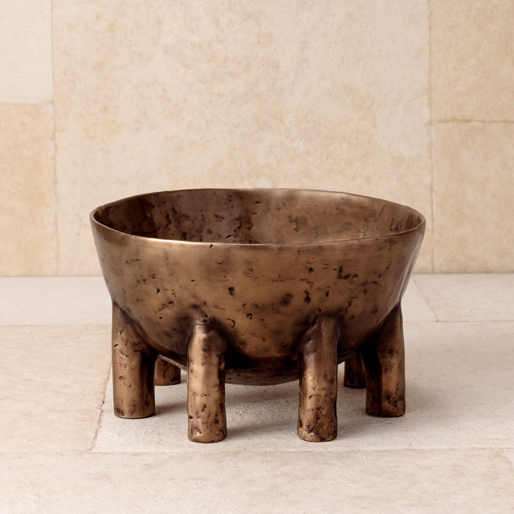 https://www.kellywearstler.com/dw/image/v2/AAJB_PRD/on/demandware.static/-/Sites-kw-master-catalog/default/v1611288028533/images/hdc0186/hdc0186_view.1.jpg?sw=1000&sh=1000 https://www.kellywearstler.com/dw/image/v2/AAJB_PRD/on/demandware.static/-/Sites-kw-master-catalog/default/v1611288028533/images/hdc0186/hdc0186_view.1.jpg?sw=1000&sh=1000