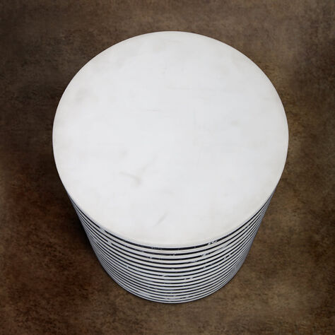 LINEAGE STOOL