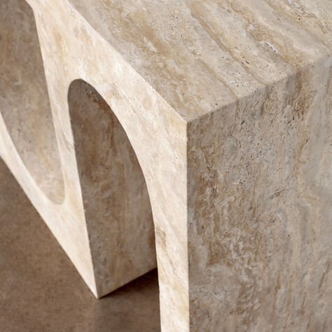 MARBLE ROXBURY PETITE CONSOLE