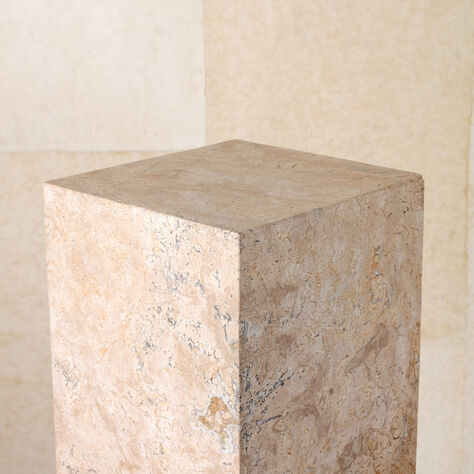 TRAVERTINE COLUMN