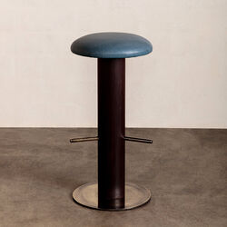 POD BAR STOOL