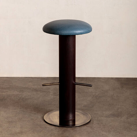 POD BAR STOOL