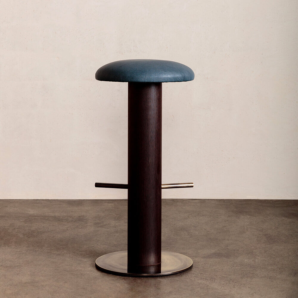 POD BAR STOOL