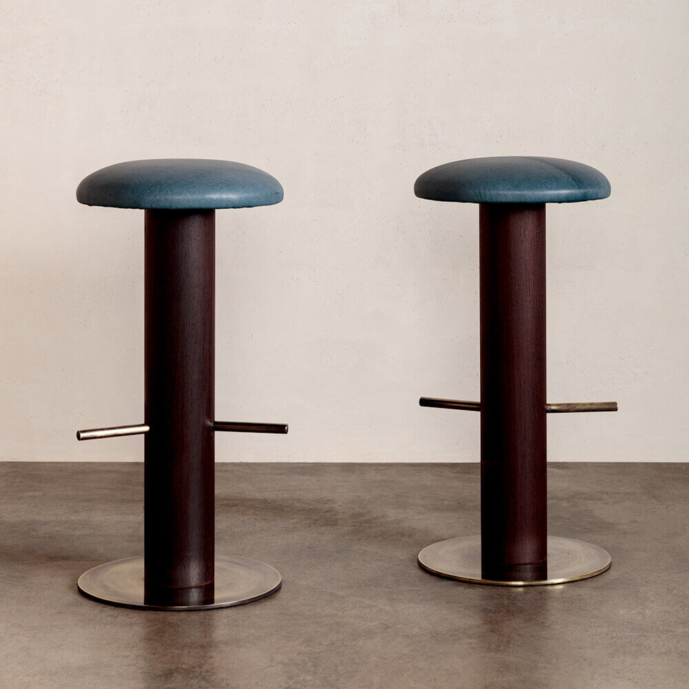 POD BAR STOOL