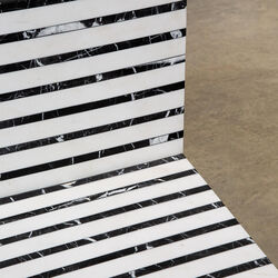 LINEAGE CHAIR