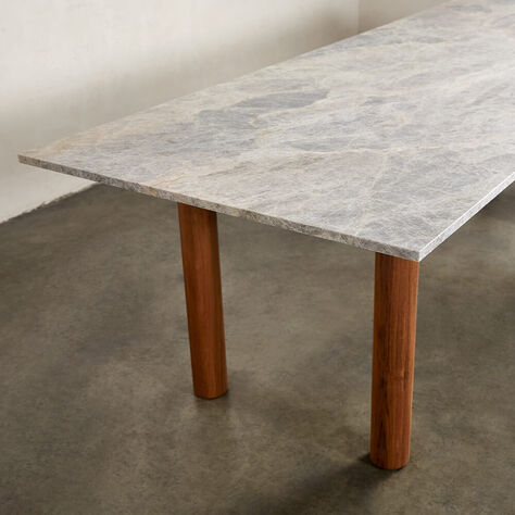 Acero Table