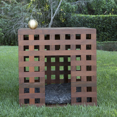 JUXTAPOSE DOG HOUSE
