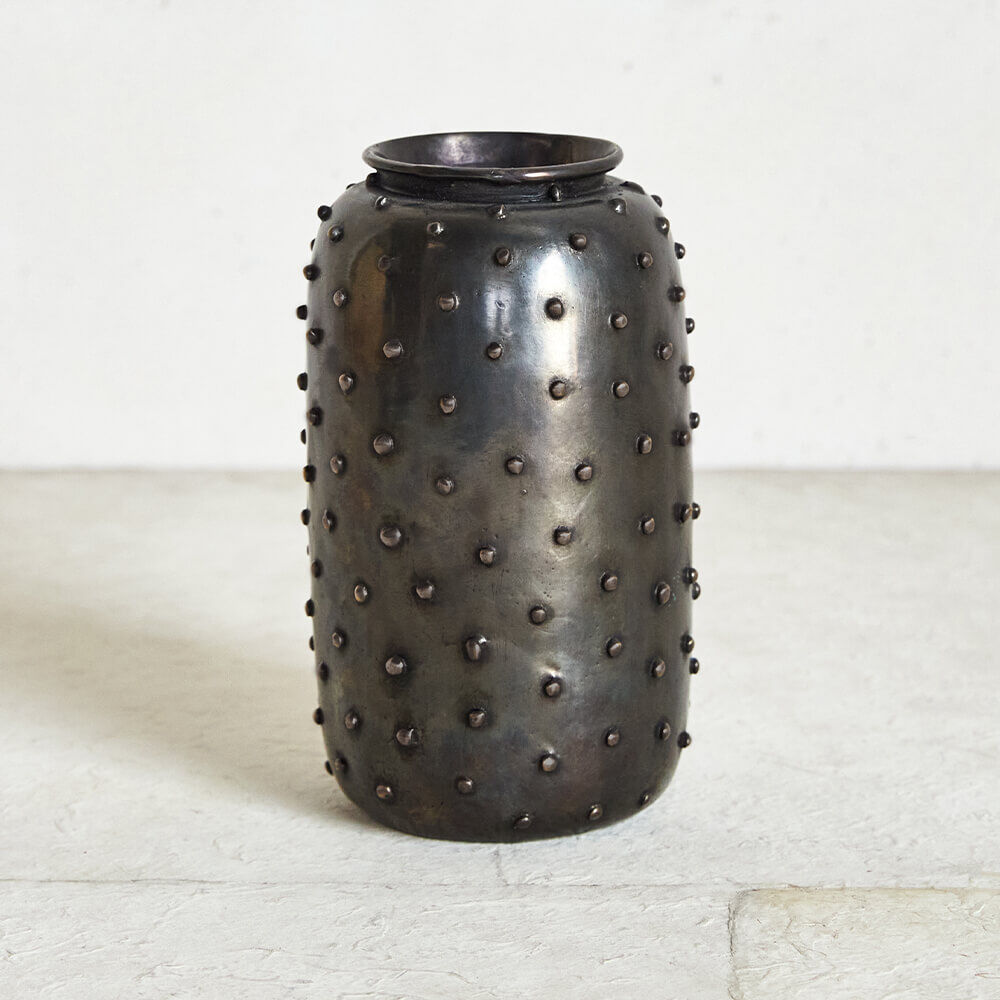 STUDDED VASE