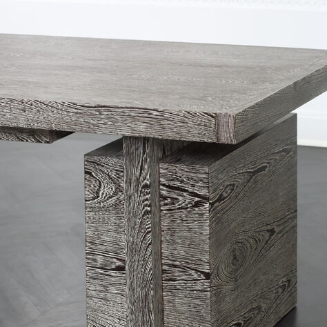 ELEVADO DESK