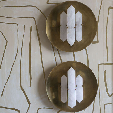 HALCYON ROUND SCONCE - BRASS