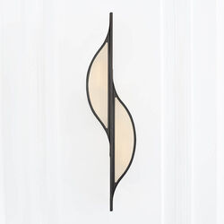 AVANT LARGE CURVE SCONCE