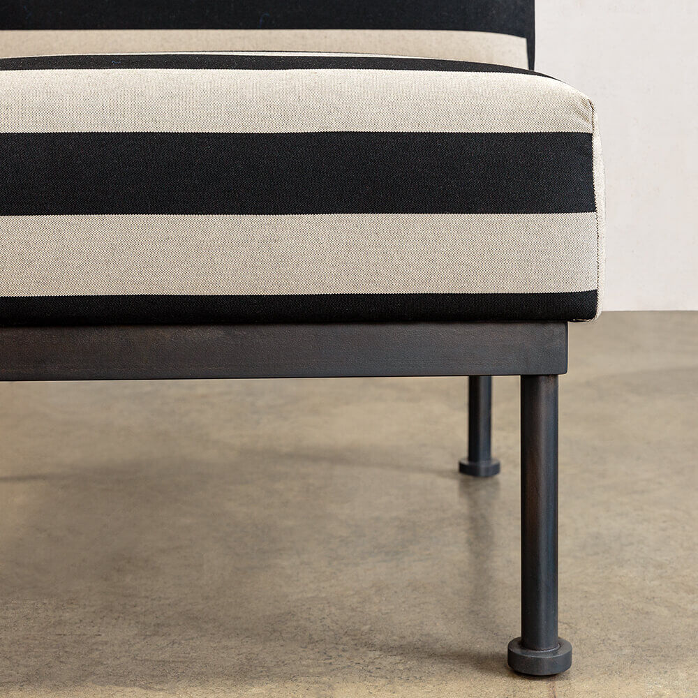 VIVANT LOUNGE CHAIR