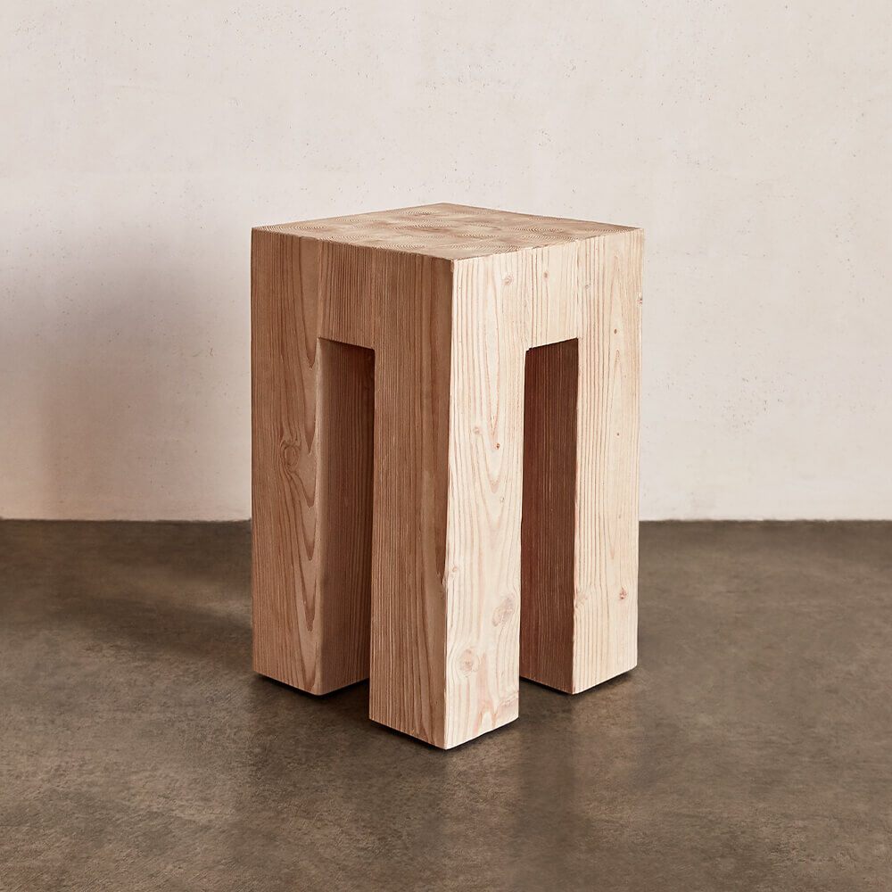 PIRU PLINTH