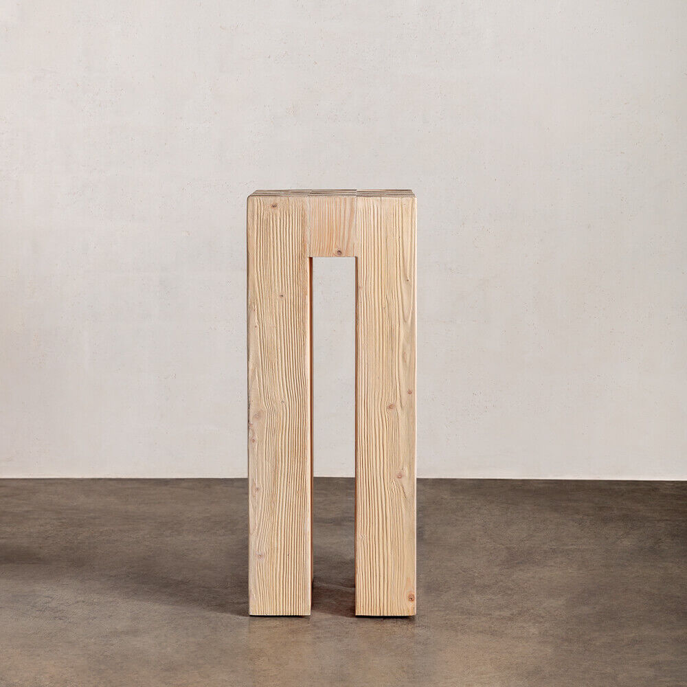 PIRU PLINTH