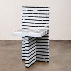 LINEAGE CHAIR