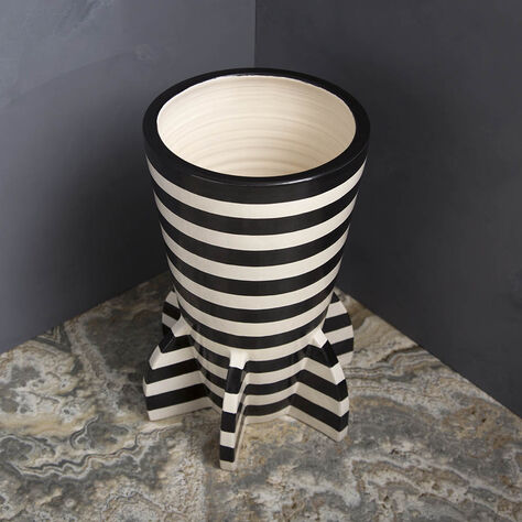 OPTIC VESSEL VASE