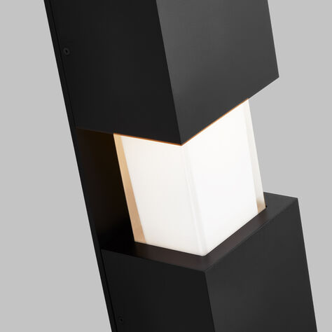 Leagan Wide Medium Wall Sconce