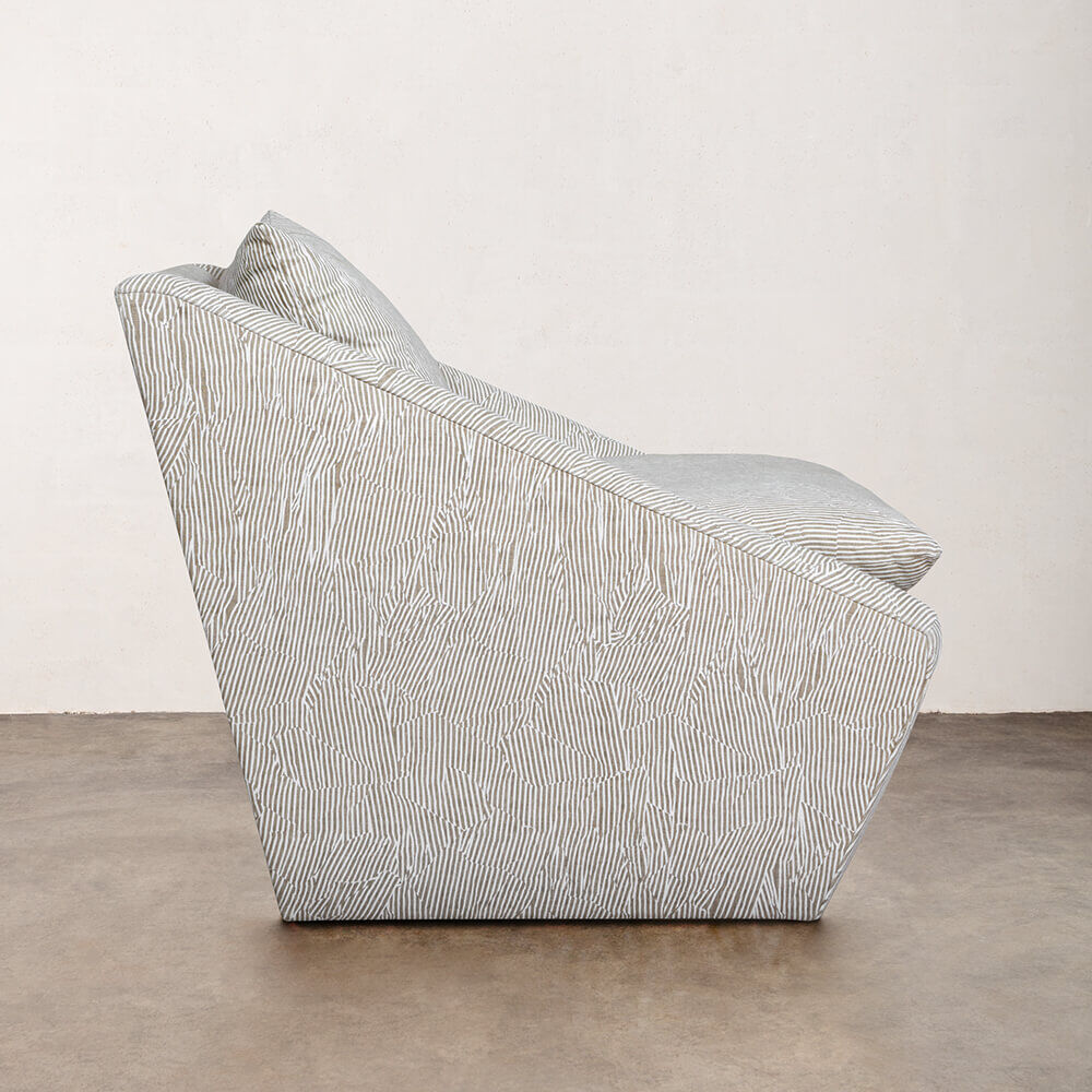 HARPER SWIVEL CHAIR