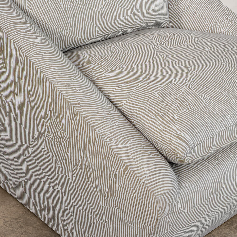 HARPER SWIVEL CHAIR