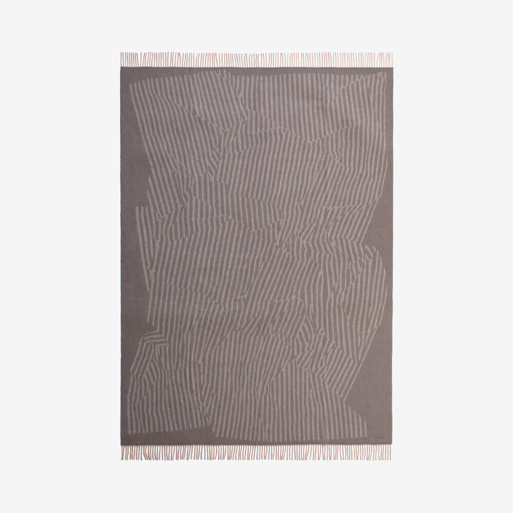 SUPERLUXE AVANT THROW