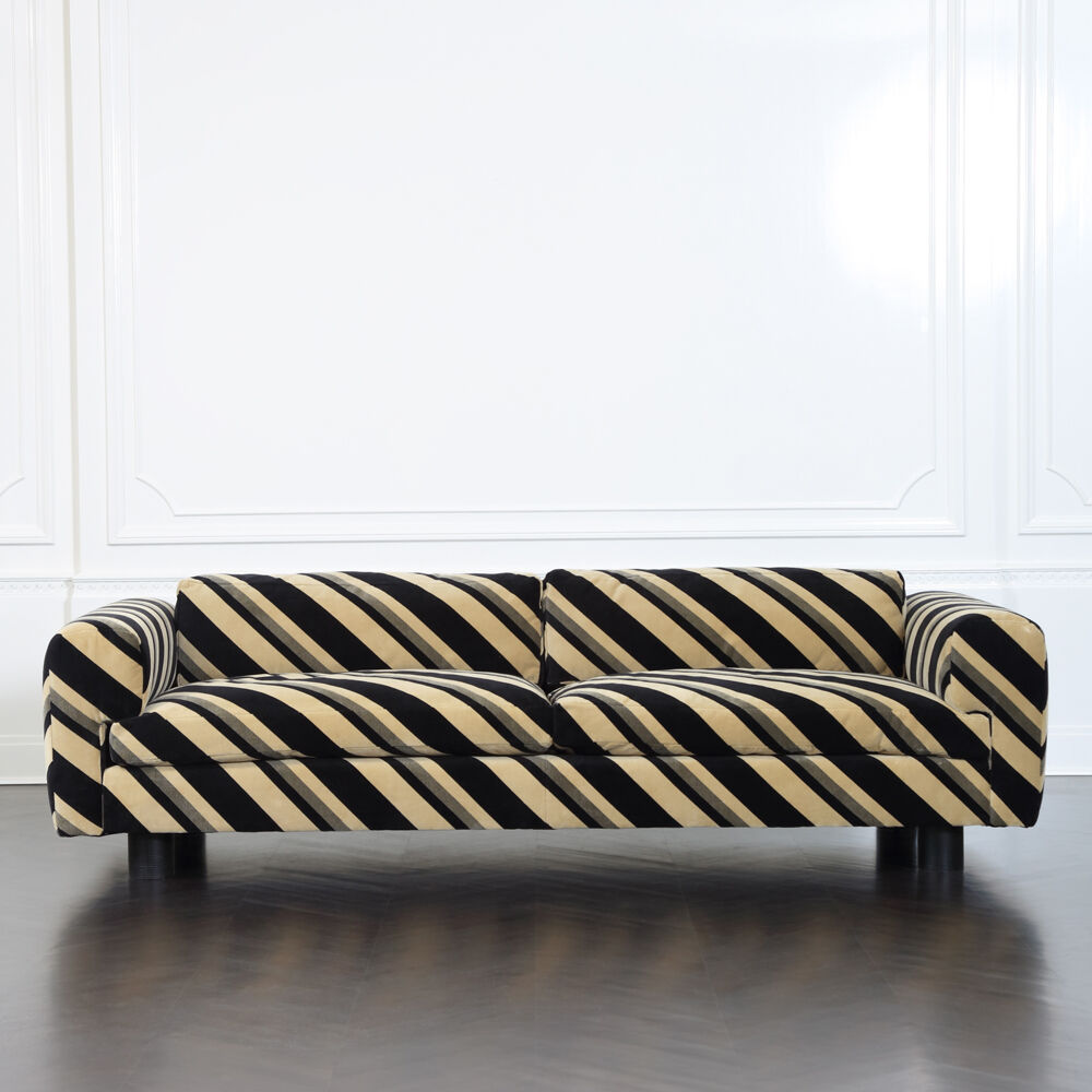 DURANT 108" SOFA