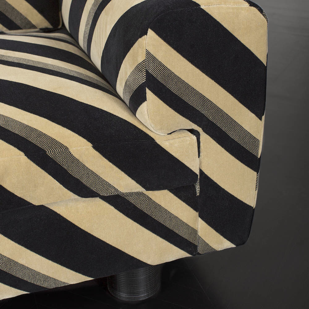 DURANT 108" SOFA