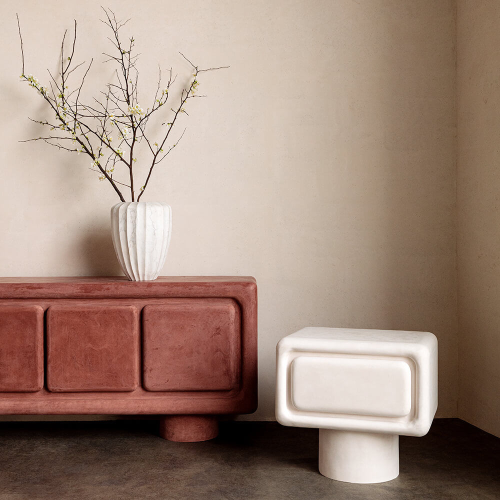 COLINA END TABLE