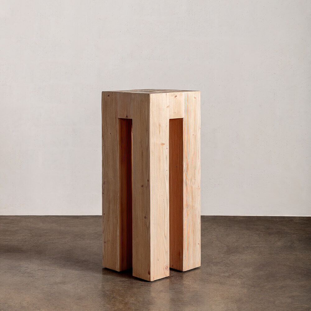 PIRU PLINTH