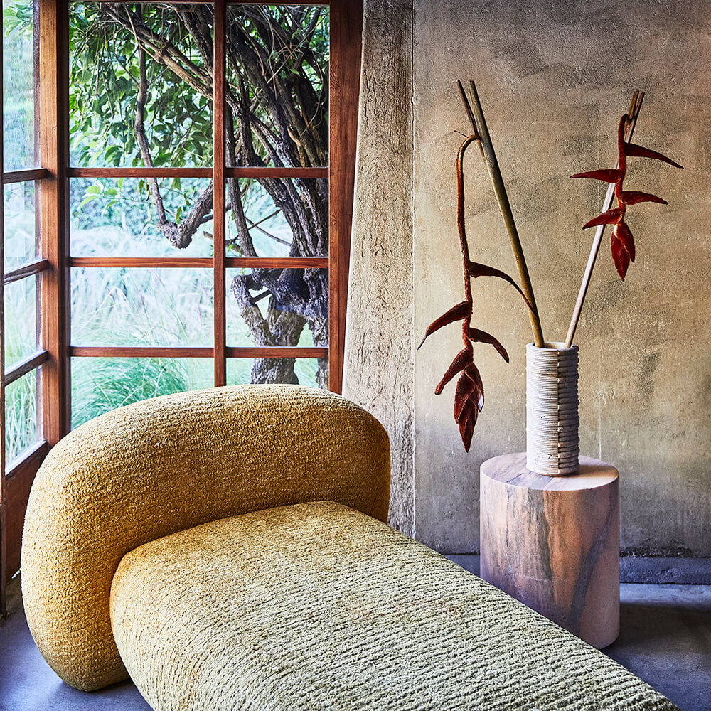 MONOLITH SIDE TABLE